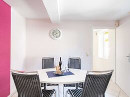 Delightful Holiday Home in Battenberg Near Forest