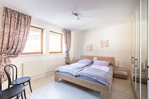 Delightful Holiday Home in Battenberg Near Forest
