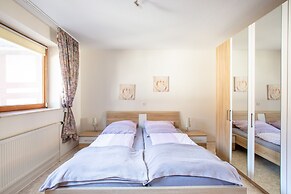 Delightful Holiday Home in Battenberg Near Forest