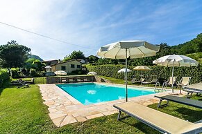 Beautiful Cottage in Dicomano With Swimming Pool