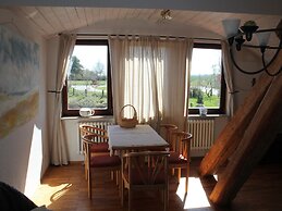 Rustic-style Apartment in Buschenhagen With Garden