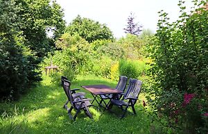 Rustic-style Apartment in Buschenhagen With Garden