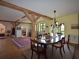 Rustic-style Apartment in Buschenhagen With Garden