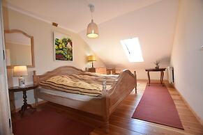 Rustic-style Apartment in Buschenhagen With Garden