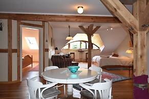 Rustic-style Apartment in Buschenhagen With Garden