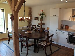 Rustic-style Apartment in Buschenhagen With Garden