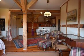 Rustic-style Apartment in Buschenhagen With Garden