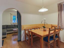 Central Apartment With Balcony, Terrace, Garden, Deckchairs