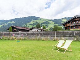 Central Apartment With Balcony, Terrace, Garden, Deckchairs