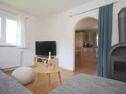 Central Apartment With Balcony, Terrace, Garden, Deckchairs