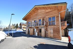 Splendid Chalet in Chamrousse With TV