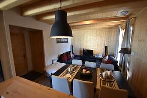 Splendid Chalet in Chamrousse With TV