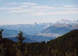 Splendid Chalet in Chamrousse With TV