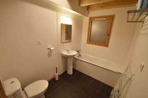 Splendid Chalet in Chamrousse With TV