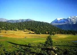 Splendid Chalet in Chamrousse With TV