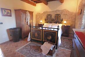 Nice Apartment in Apecchio With Shared Swimming Pool