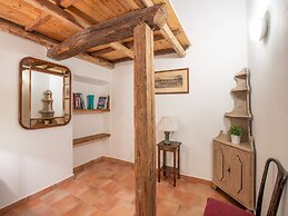 Appealing Apartment in Collesalvetti With Garden