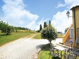 Appealing Apartment in Collesalvetti With Garden