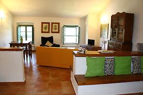 Appealing Apartment in Collesalvetti With Garden