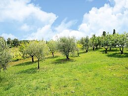 Appealing Apartment in Collesalvetti With Garden