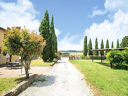 Appealing Apartment in Collesalvetti With Garden
