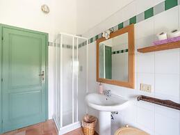 Appealing Apartment in Collesalvetti With Garden