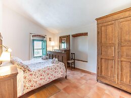 Appealing Apartment in Collesalvetti With Garden