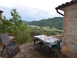 Cozy Apartment With Garden, Patio, Storage, Deckchairs, BBQ