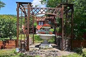 Spacious Villa With Pool in Fabriano Italy