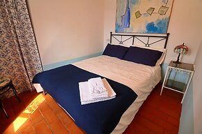 Spacious Villa With Pool in Fabriano Italy