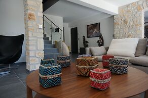 Magnificent Villa in Saint-ambroix With Private Pool