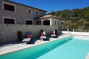 Magnificent Villa in Saint-ambroix With Private Pool