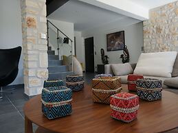 Magnificent Villa in Saint-ambroix With Private Pool