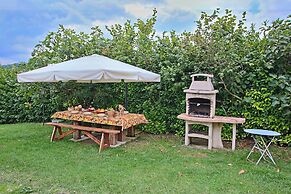 Spacious Farmhouse in Apecchio With Pool