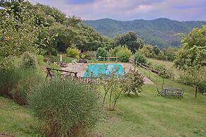 Spacious Farmhouse in Apecchio With Pool
