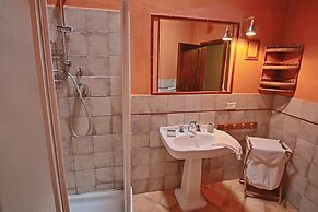 Spacious Farmhouse in Apecchio With Pool