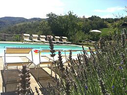 Spacious Farmhouse in Apecchio With Pool