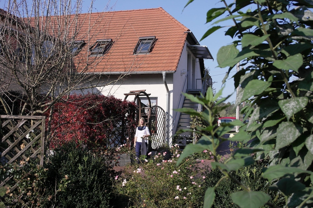 Apartment in Luckaitztal-gossda With Parking Space