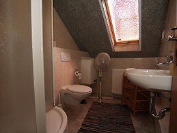 Apartment in Luckaitztal-gossda With Parking Space