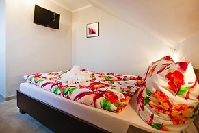 Comfortable Premium Class Apartment, Shared Swimming Pool, Gaski