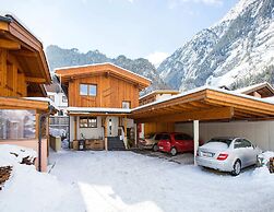 Cosy Holiday Home in Langenfeld