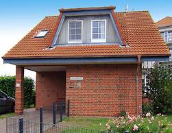 Apartment in Friedrichskoog-spitze With Parking Space