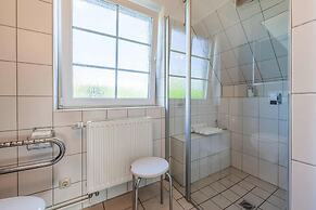 Apartment in Friedrichskoog-spitze With Parking Space