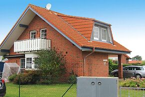 Apartment in Friedrichskoog-spitze With Parking Space