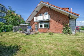 Apartment in Friedrichskoog-spitze With Parking Space