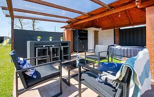 Holiday Center With Pool, Lacko