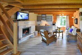 Holiday Center With Pool, Lacko