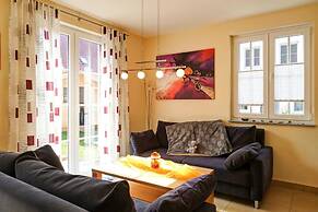 Holiday House Nightingale, Glowe