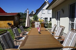 Holiday House Nightingale, Glowe