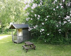 Cottage, Steam